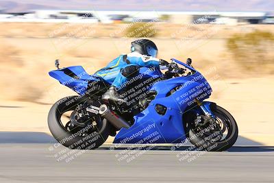 media/Jan-09-2022-SoCal Trackdays (Sun) [[2b1fec8404]]/Turn 8 (1045am)/